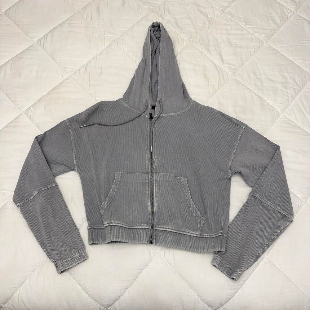 forever 21 washed grey ribbed cropped zip up hoodie